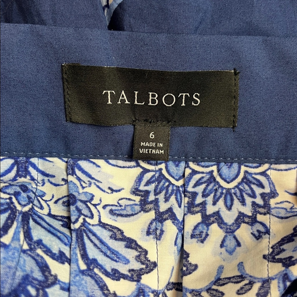 Talbots The Piper Pleated Patio Skirt in Navy and White Decorative Medallion 6 - Picture 5 of 6